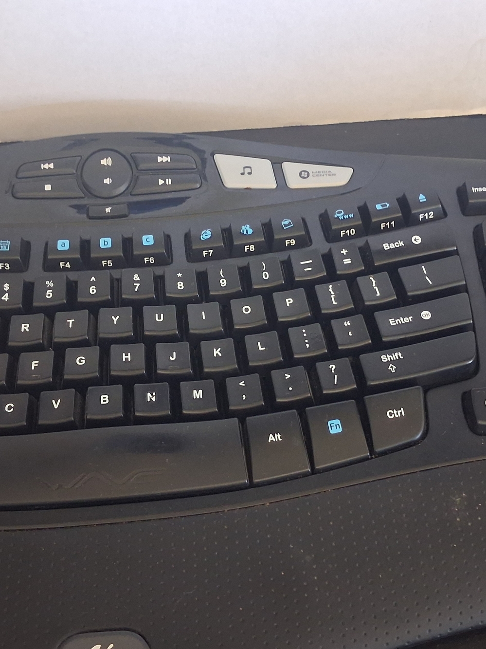 Logitech K350 Comfort Wave Ergonomic Wireless Keyboard With USB Dongle